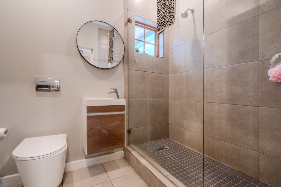 2 Bedroom Property for Sale in Gardens Western Cape